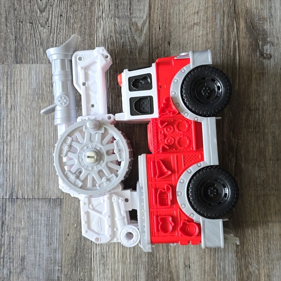 JOHN DEERE | HOT WHEELS | PLAYDOH lot of kids toys - Picture 7 of 7